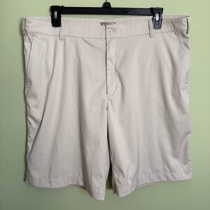 Nike men’s golf shorts beige size 40 dri fit dressy 10 inch inseam flat front